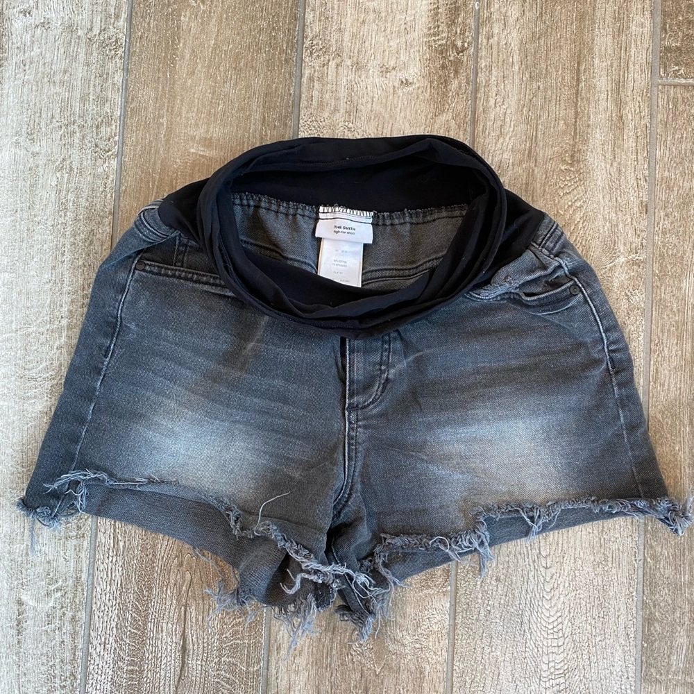 Joes Jeans The Smith high rise maternity black denim shorts size 29
